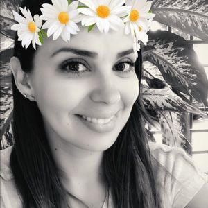 Meet your Posher, Ada